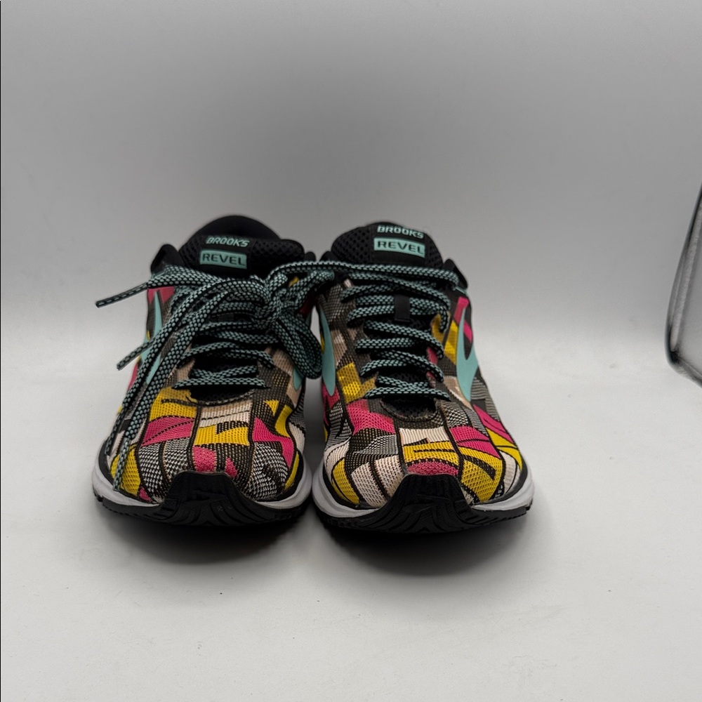 Brooks REVEL Women's 8.5 Geometric Multicolor Athletic Shoes S27 - Picture 2 of 6
